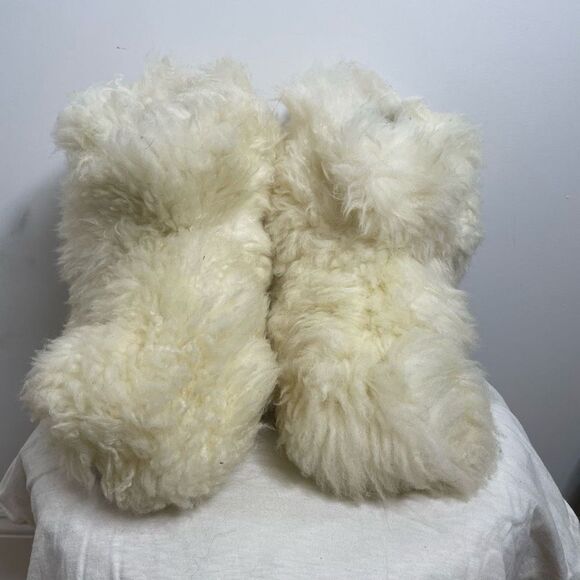 UGG Australia Classic Short Fluff Momma Mama Baby White Mini Winter Boots 8 - Picture 2 of 10